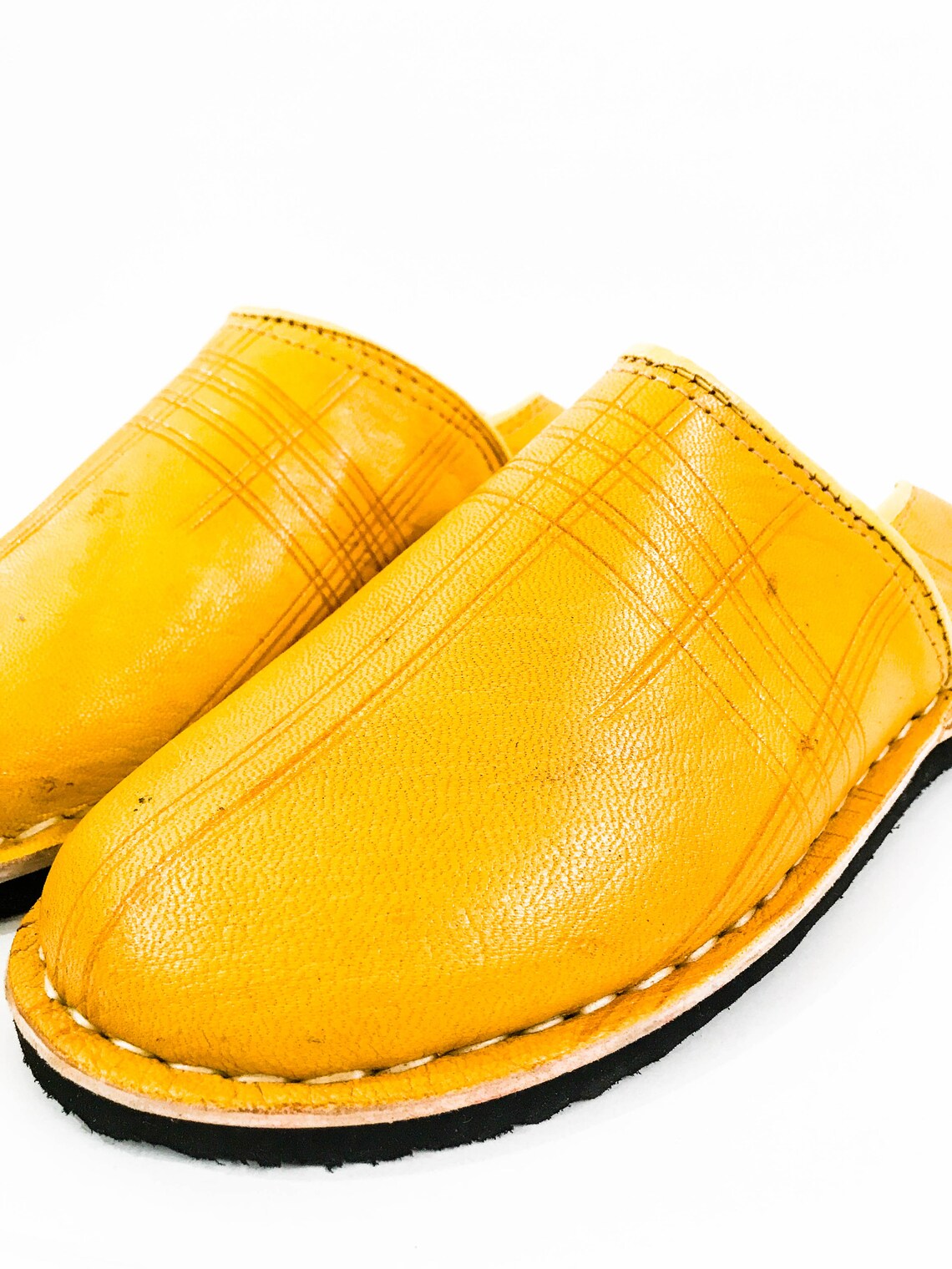 Babouche style mule Berbère Traditionnelle - Bout Rond - Cuir Jaune