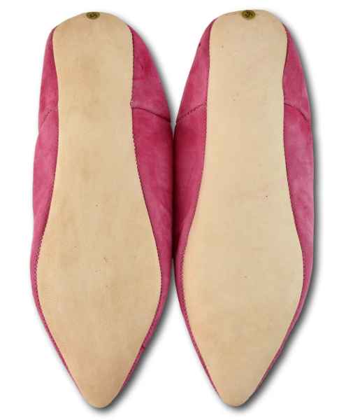 Babouches en Daim Rose pour Femme : Confort, Élégance Durable, et Charme Artisanal avec Bout Pointu