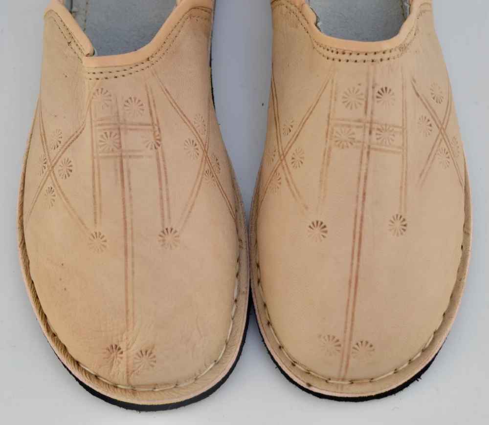 Babouche Berbère Authentique - Extrémité Arrondie - En Cuir naturel Beige