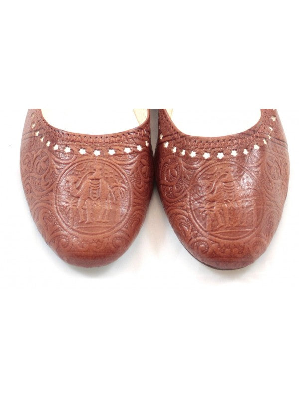 Ballerines Marron Camel en Cuir Marocain : Élégance et Confort Artisanaux