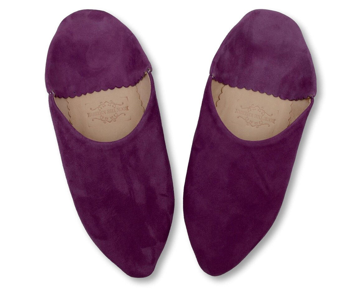 Babouches en Daim Violet pour Femme : Confort, Élégance Durable, et Charme Artisanal avec Bout Pointu