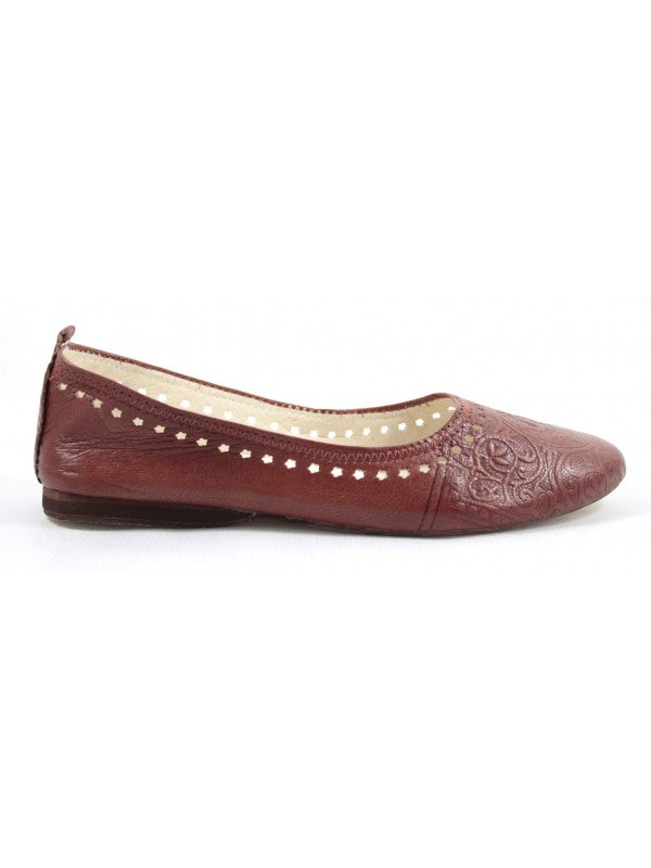 Ballerines Marron Camel en Cuir Marocain : Élégance et Confort Artisanaux