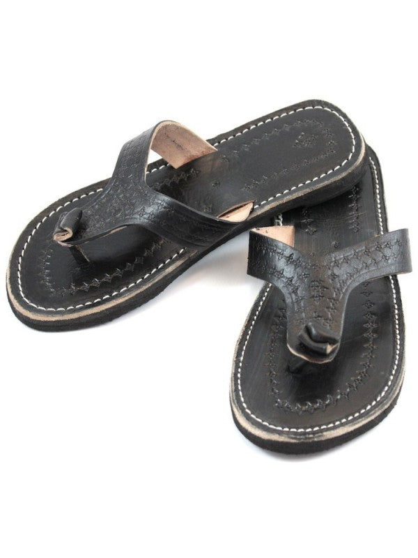 Tongs Marocaines en Cuir pour Homme : Confort et Élégance Artisanaux
